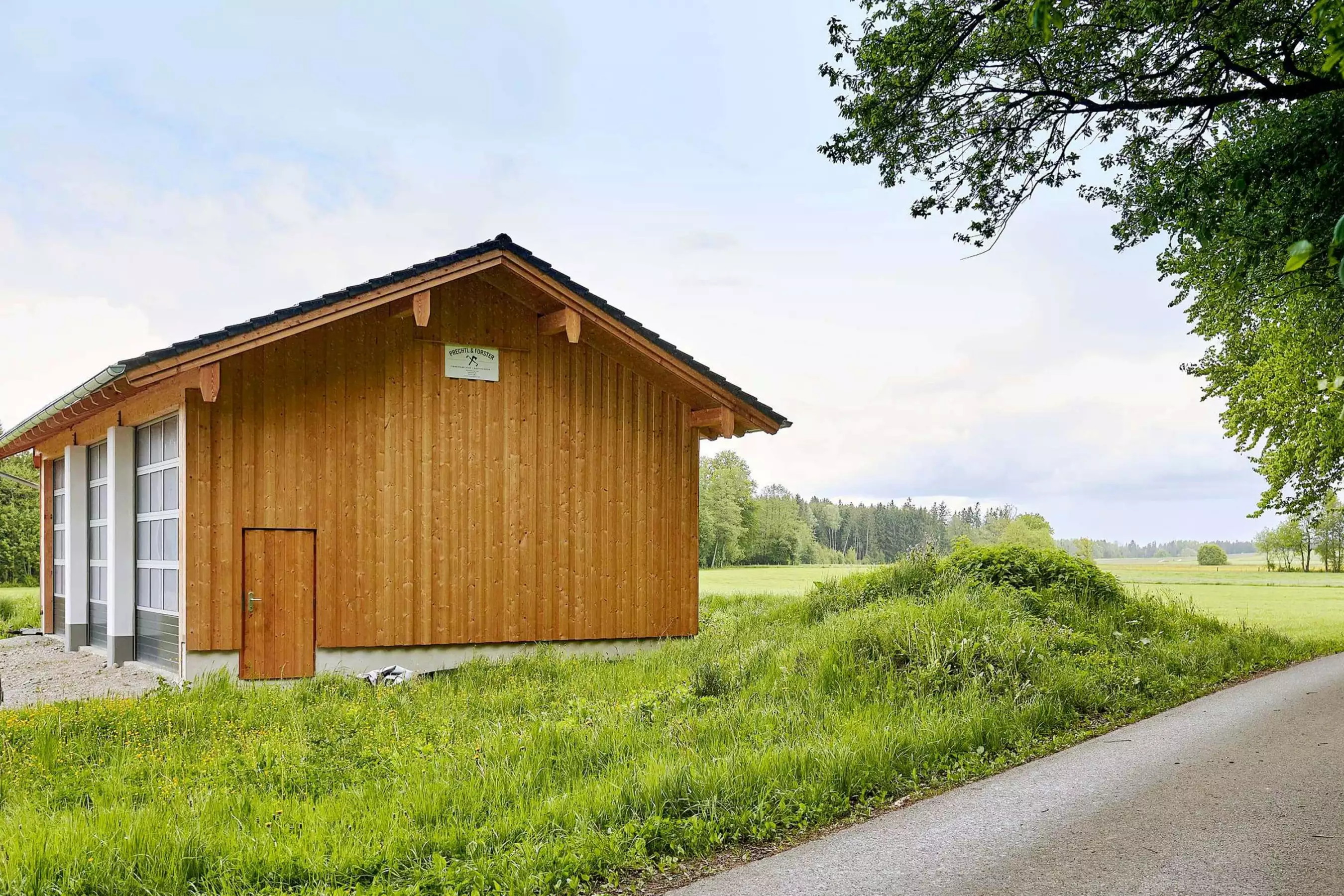 Zimmerei Prechtl & Forster GmbH Laufen Sanierung Holzhaus Gewerbebau